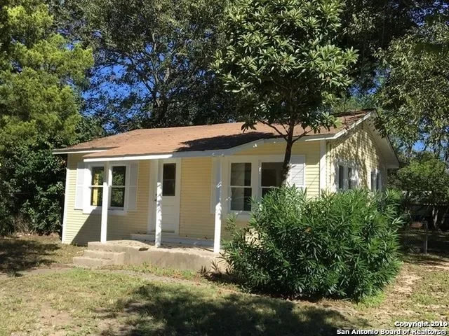 2BR House for Rent in San Antonio, TX