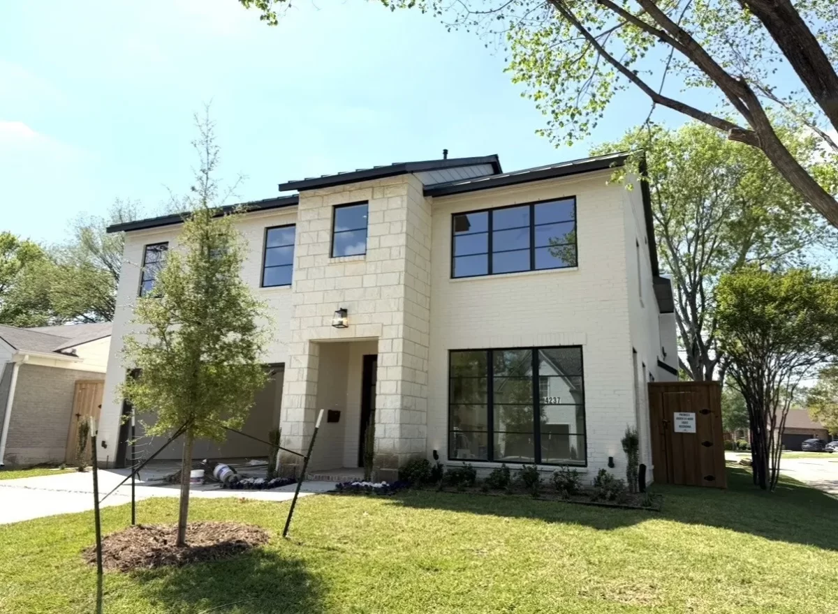 4BR House for Sale in Dallas, TX