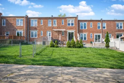 3BR House for Sale in Staten Island, NY