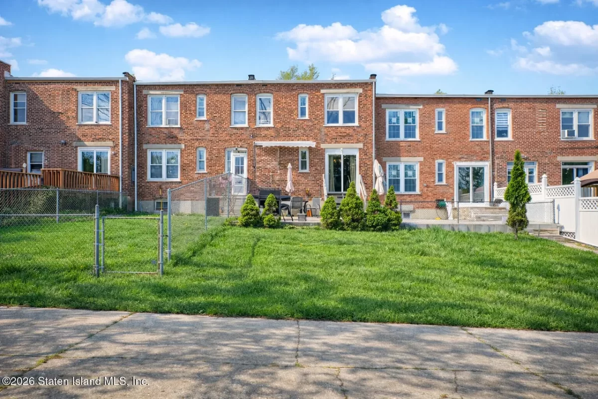3BR House for Sale in Staten Island, NY