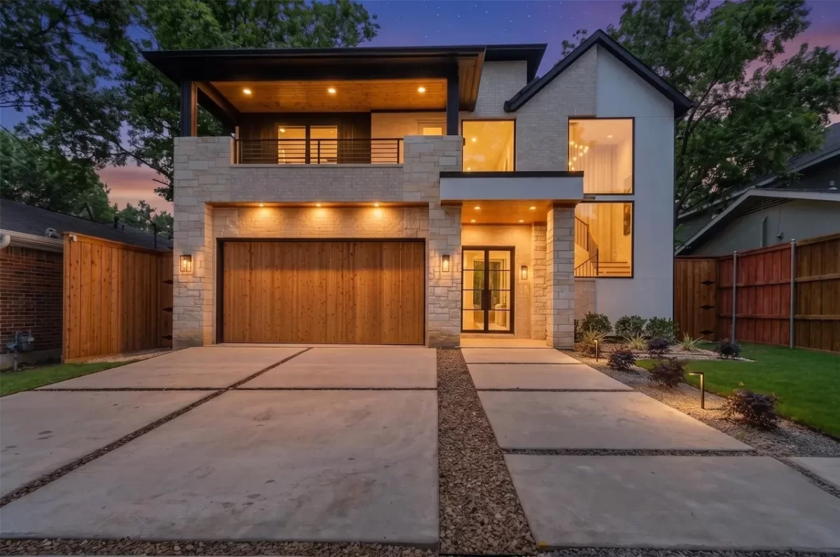 4BR House for Sale in Dallas, TX