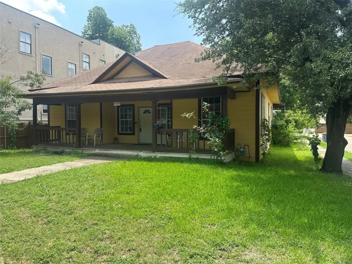 4BR House for Sale in Dallas, TX