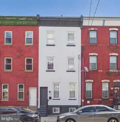 4BR Townhouse for Sale in Philadelphia, PA