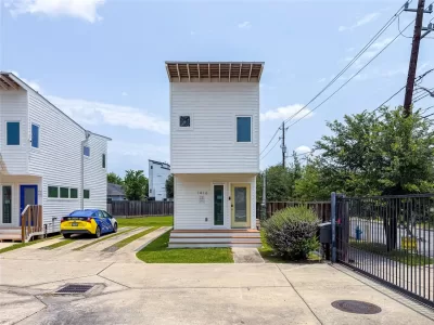 2BR House for Sale in Houston, TX
