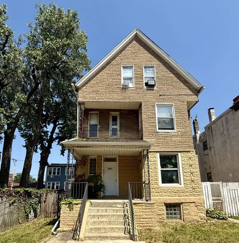 2BR House for Rent in Chicago, IL