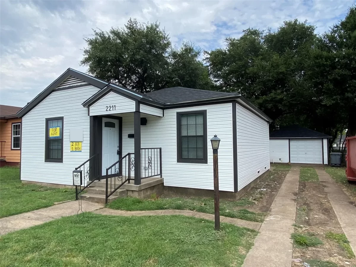 2BR House for Rent in Dallas, TX