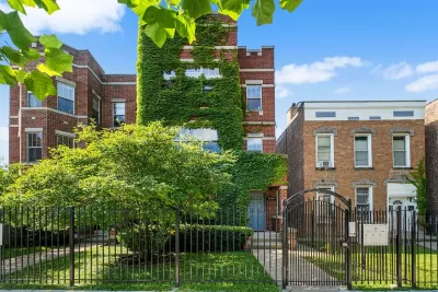 2BR Condo for Sale in Chicago, IL
