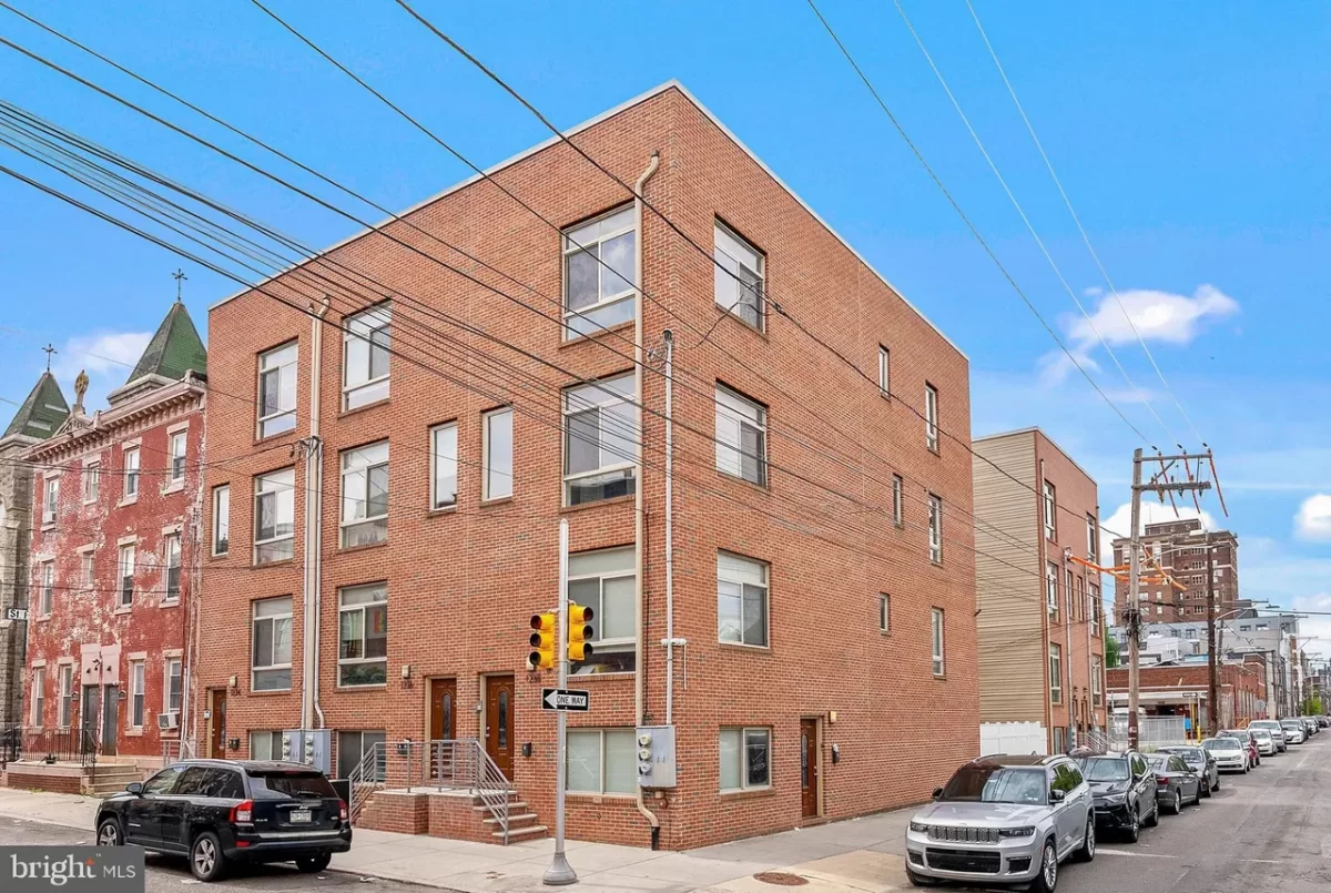 3BR Townhouse for Sale in Philadelphia, PA