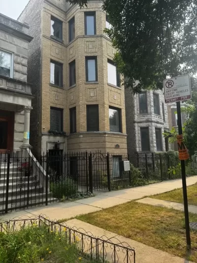 2BR Condo for Rent in Chicago, IL