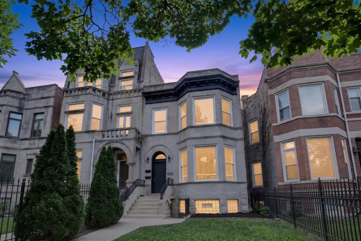 7BR Multi-Family for Sale in Chicago, IL
