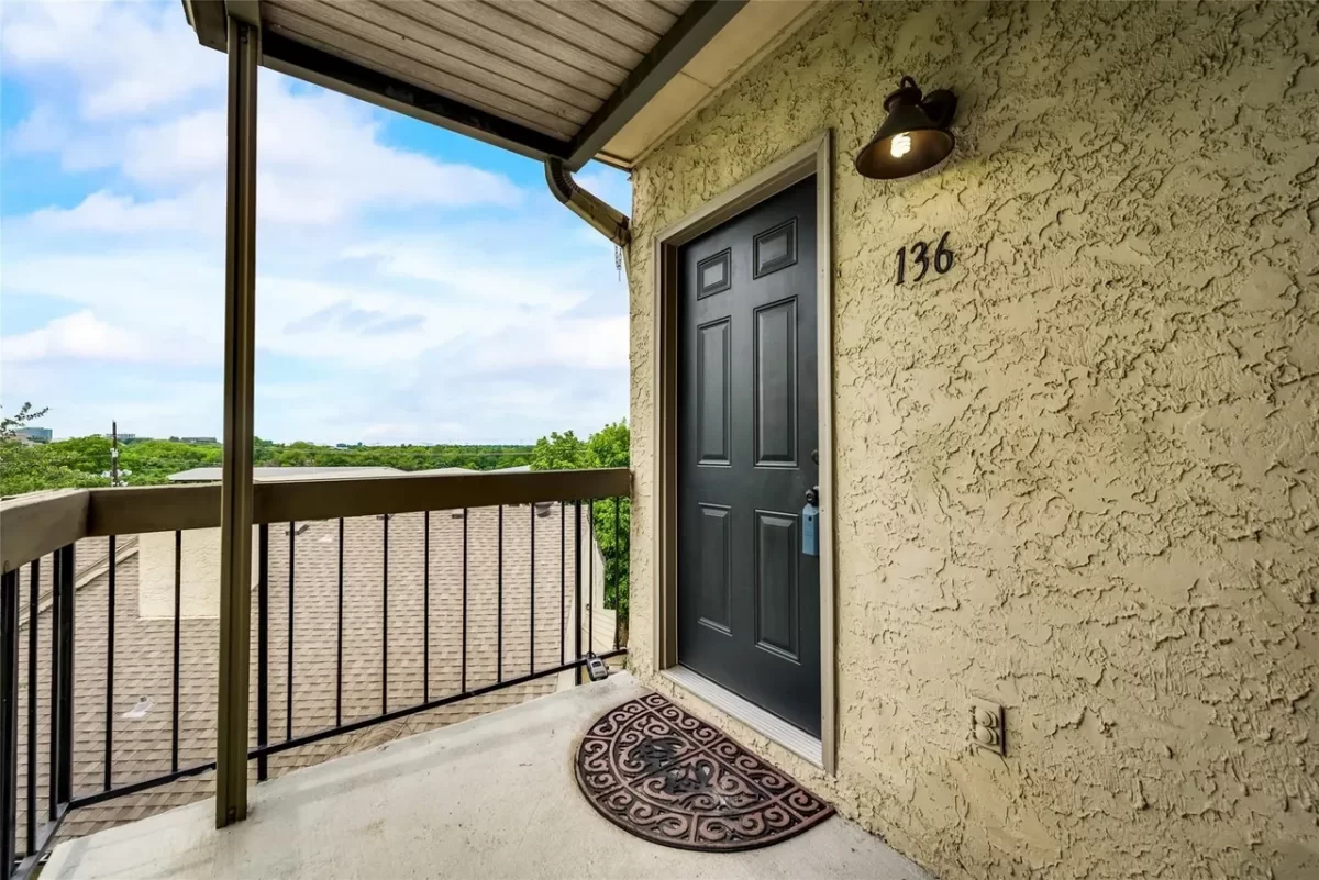 2BR Condo for Sale in Dallas, TX