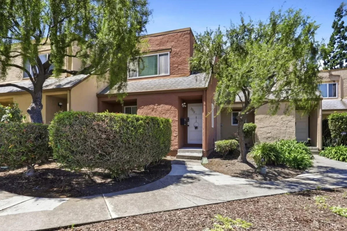 2BR Townhouse for Sale in Santa Clara, CA