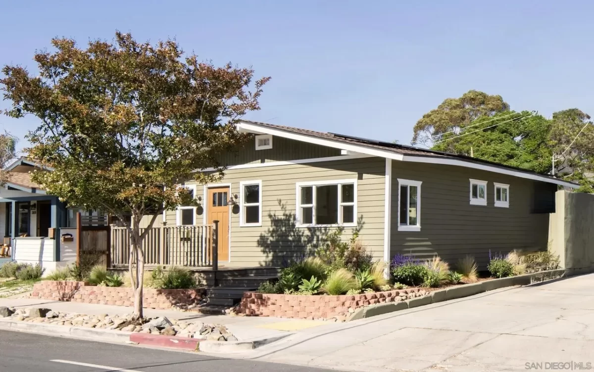 2BR House for Sale in San Diego, CA