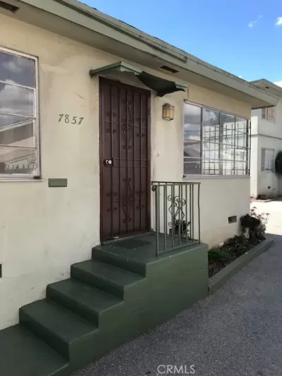 2BR House for Rent in Los Angeles, CA