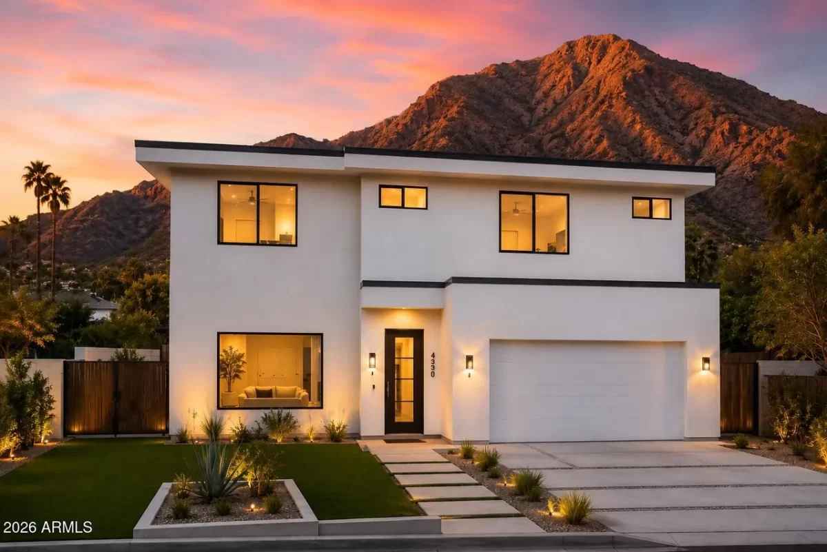 4BR House for Sale in Phoenix, AZ