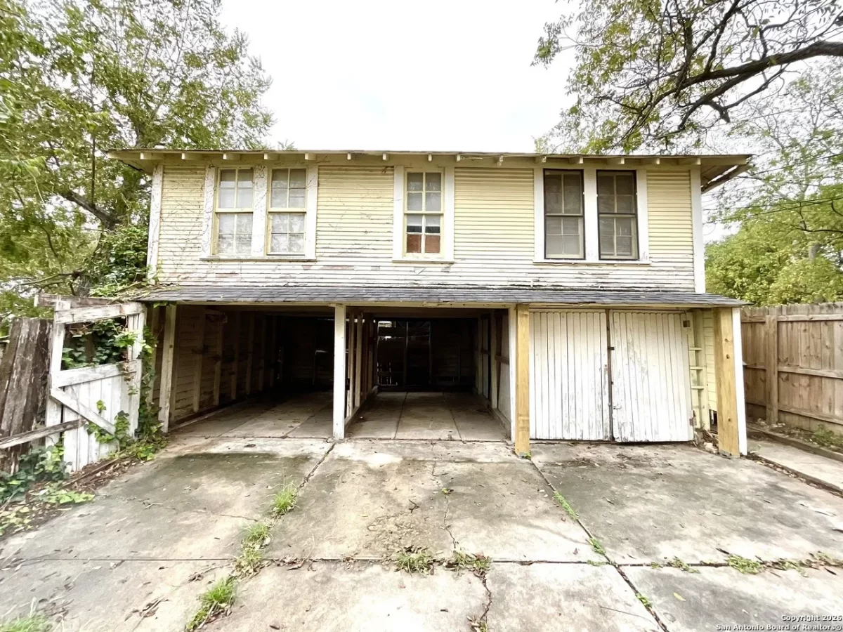 2BR House for Rent in San Antonio, TX