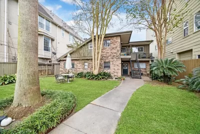 2BR Multi-Family for Sale in Houston, TX