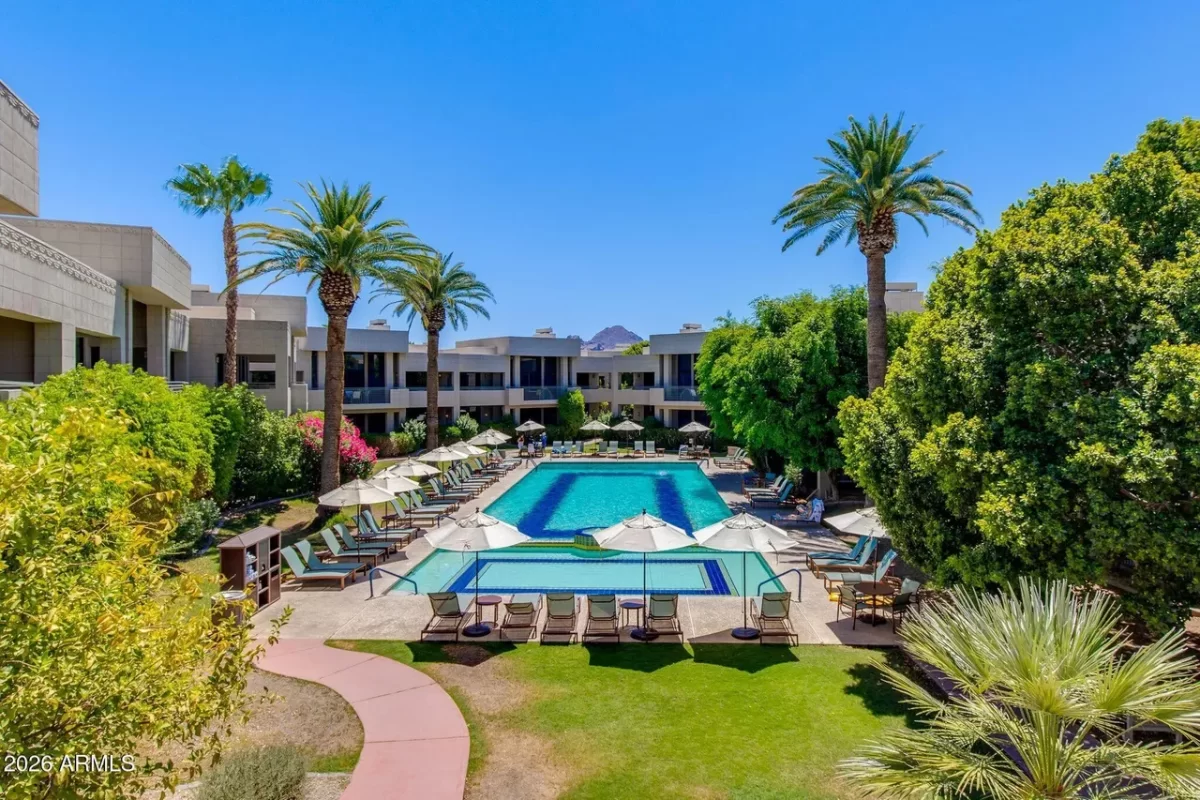 2BR Condo for Sale in Phoenix, AZ