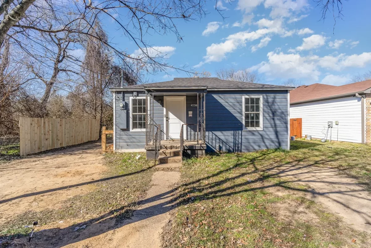 2BR House for Sale in Dallas, TX