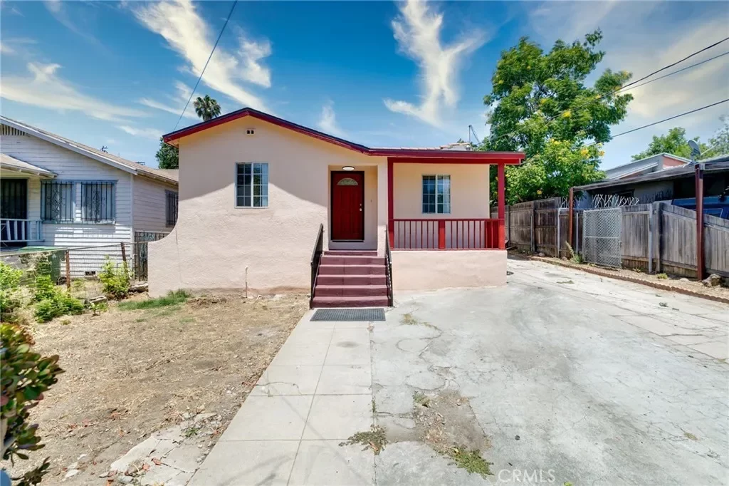 5BR House for Sale in Los Angeles, CA
