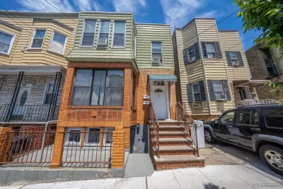 5BR Multi-Family for Sale in Union City, NJ