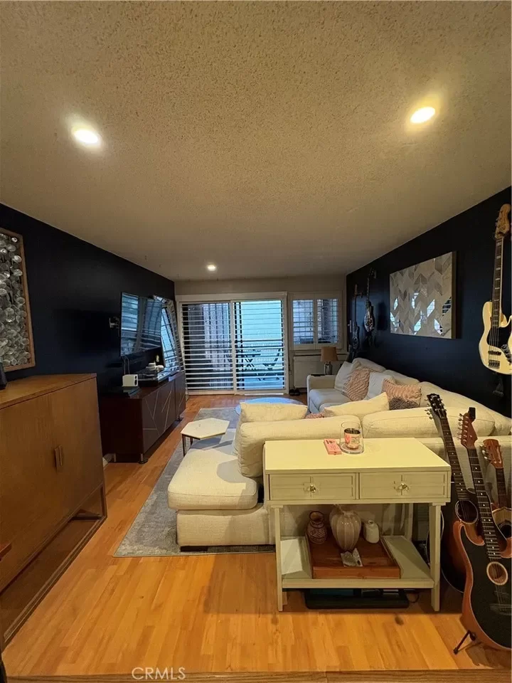 1BR Condo for Sale in Los Angeles, CA