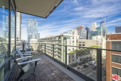 2BR Condo for Sale in Los Angeles, CA