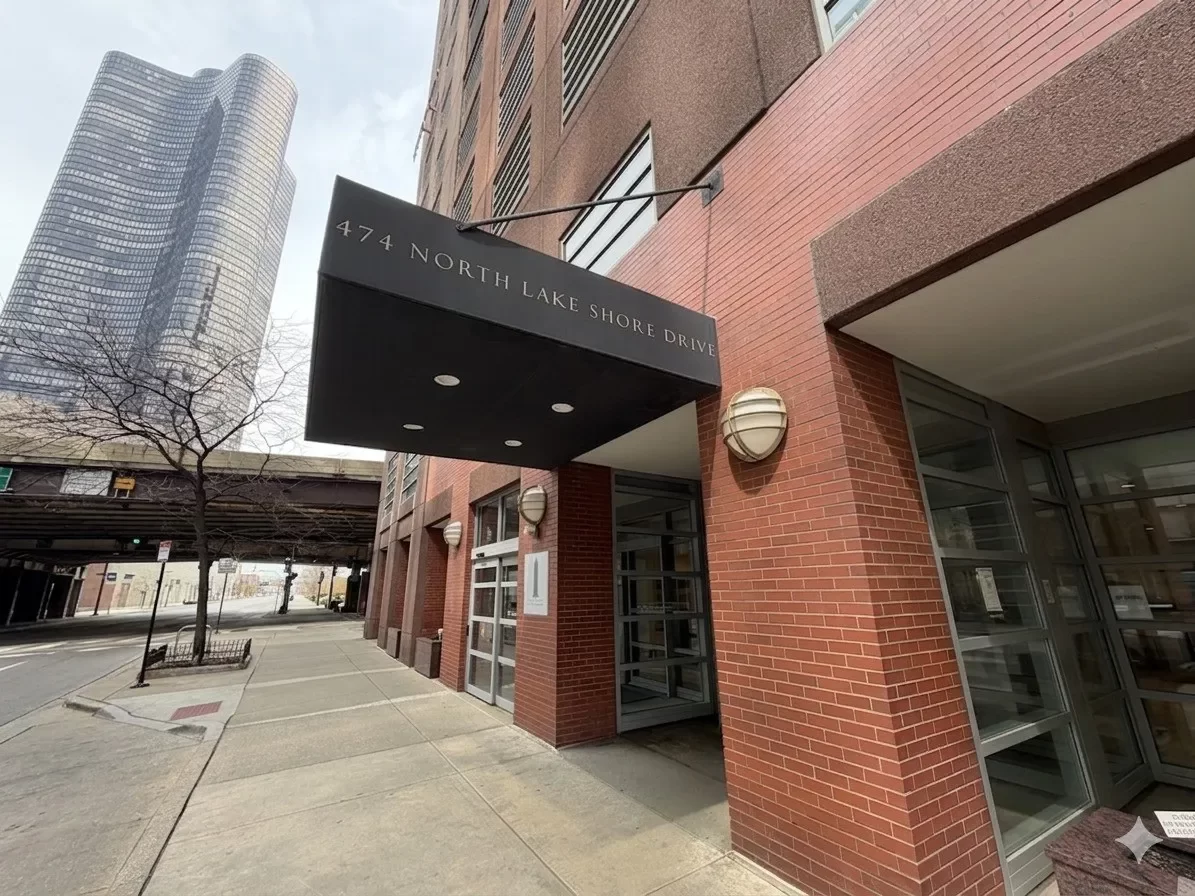 Condo for Sale in Chicago, IL