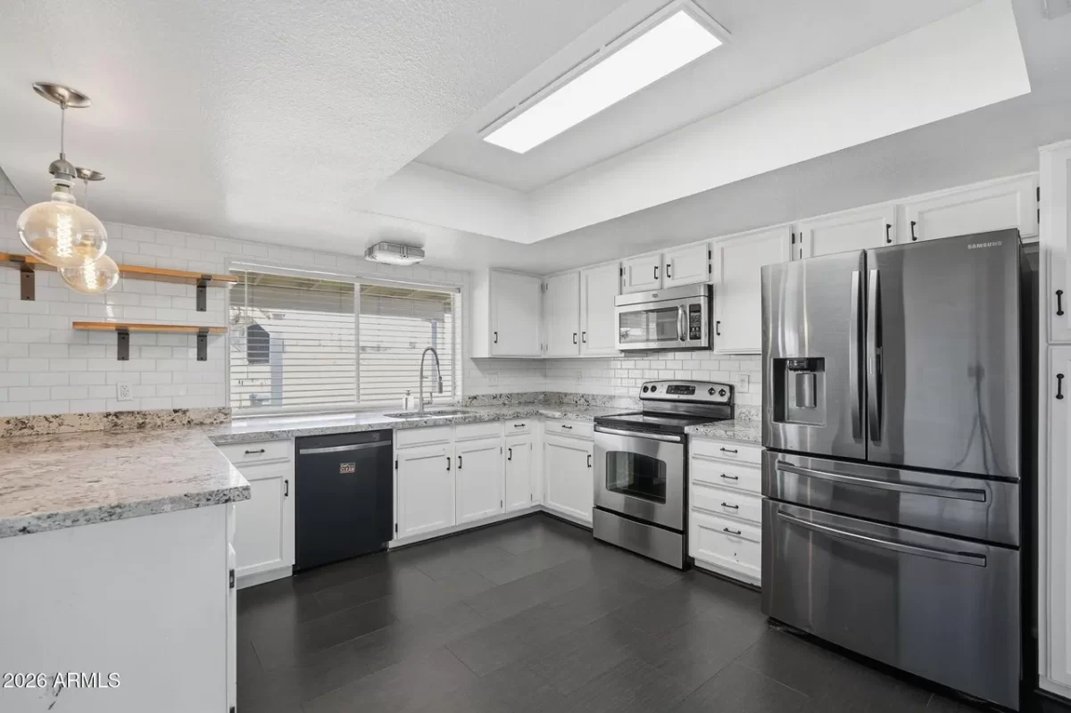 3BR House for Sale in Glendale, AZ