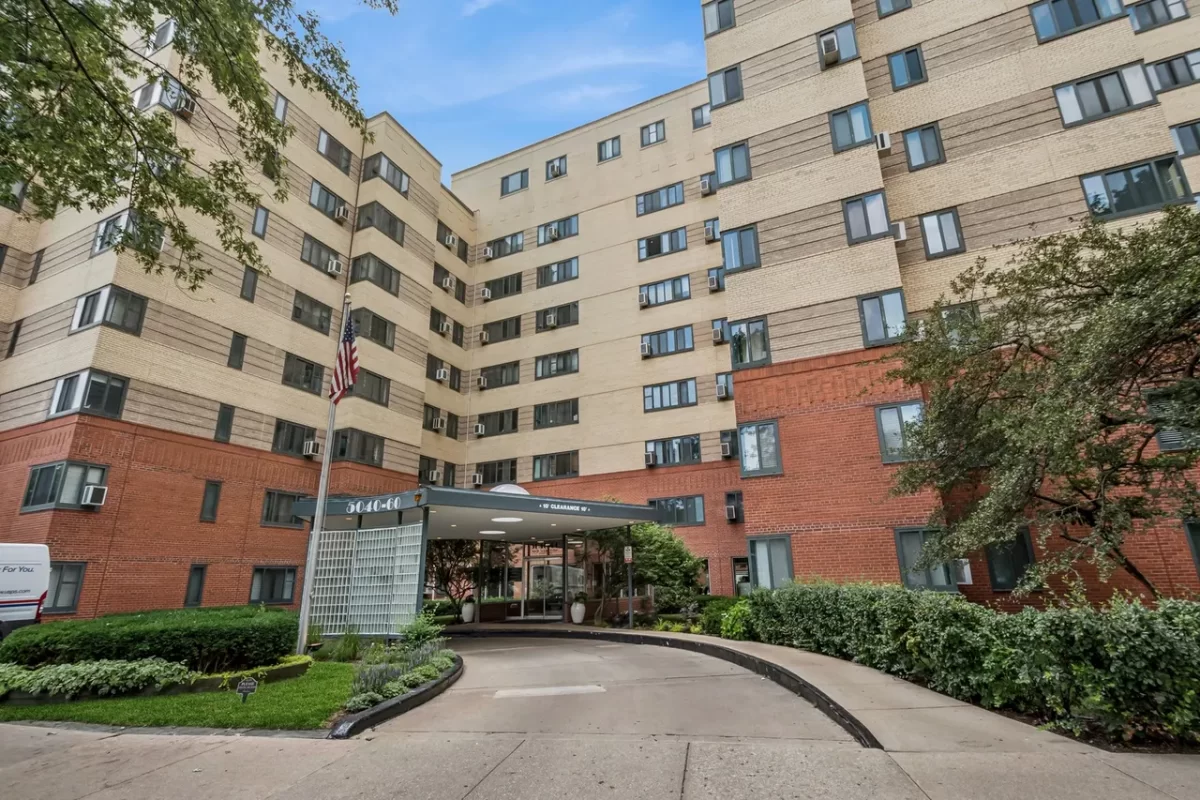 2BR Condo for Sale in Chicago, IL
