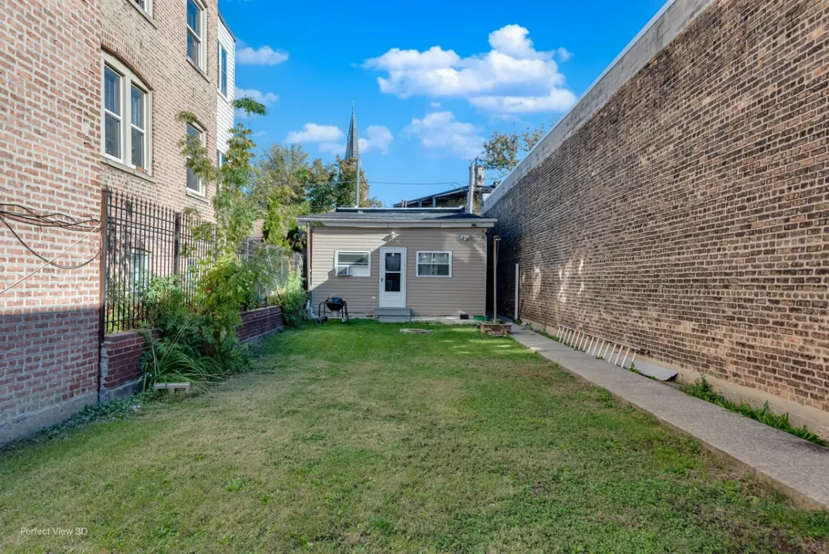 3BR House for Sale in Chicago, IL