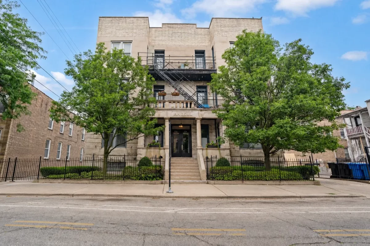 1BR Condo for Sale in Chicago, IL