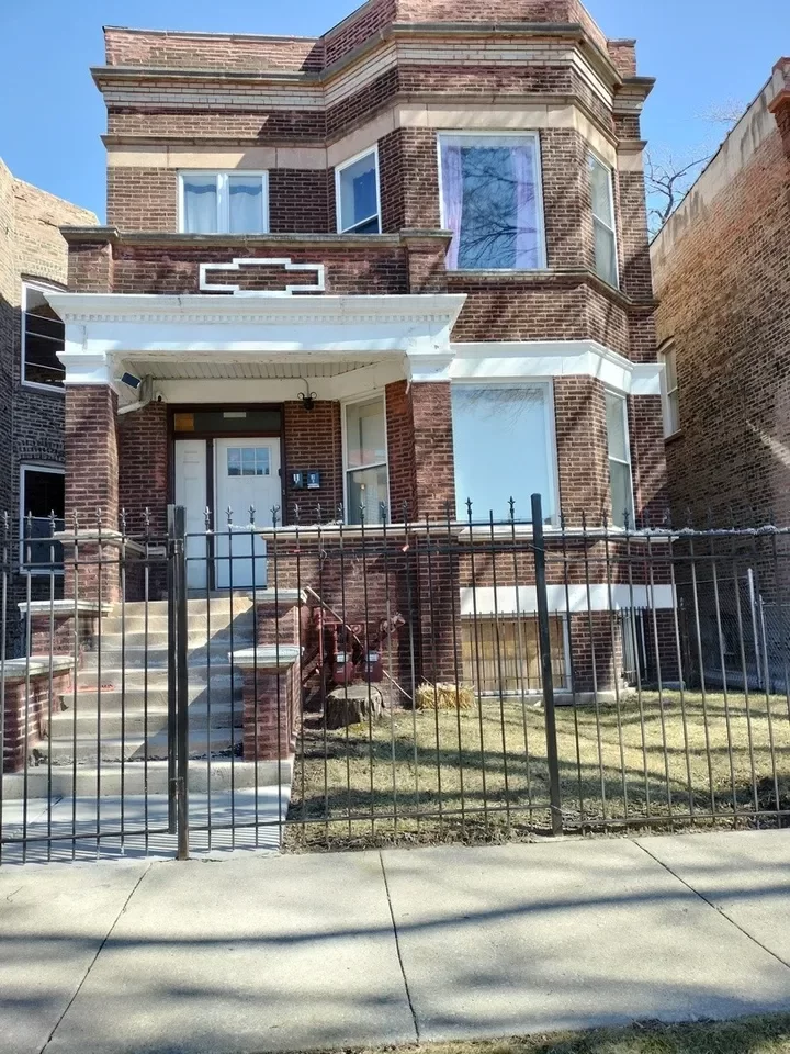 4BR House for Rent in Chicago, IL