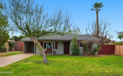 2BR House for Sale in Phoenix, AZ