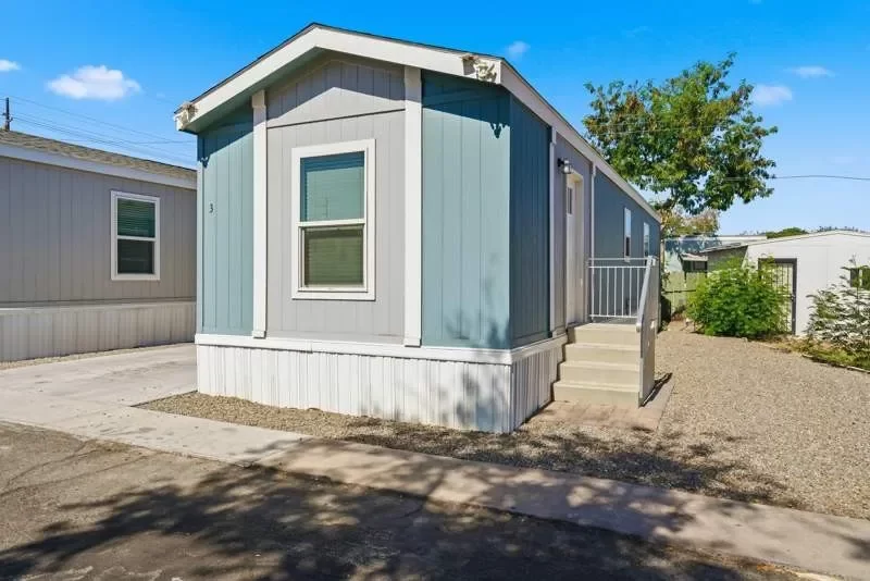 2BR Mobile Home for Sale in Phoenix, AZ