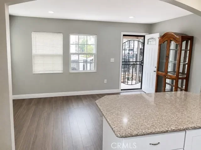 4BR Multi-Family for Sale in Los Angeles, CA