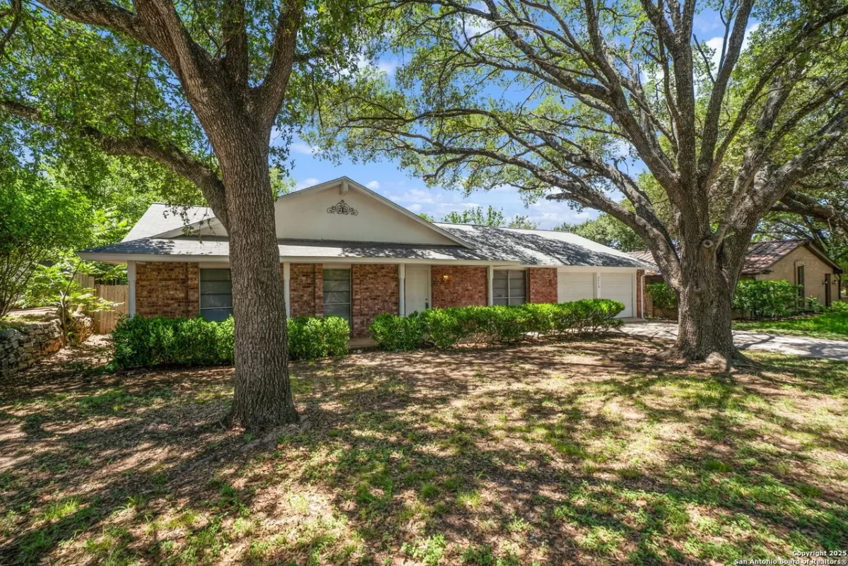4BR House for Sale in San Antonio, TX