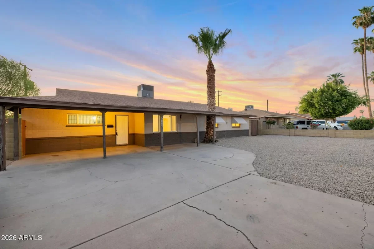 5BR House for Sale in Phoenix, AZ