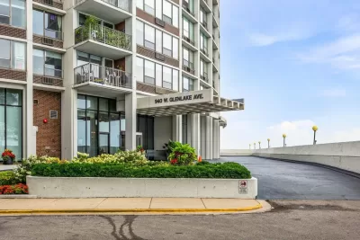 2BR Condo for Sale in Chicago, IL