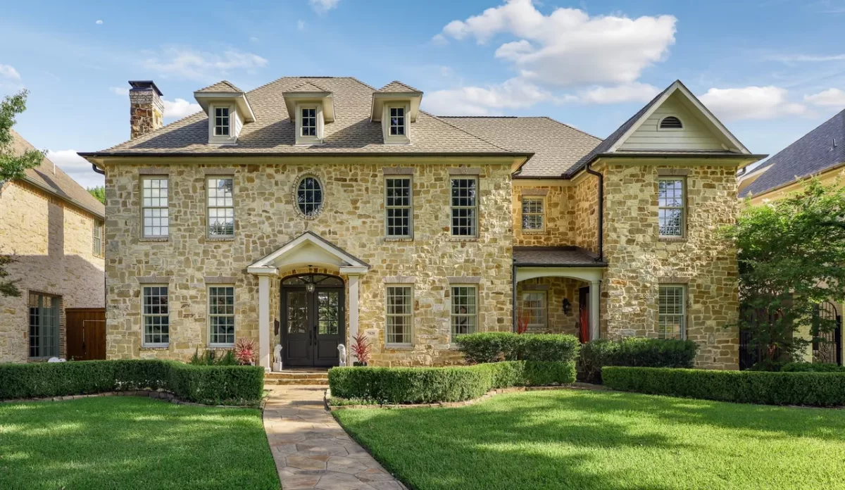 6BR House for Sale in Dallas, TX