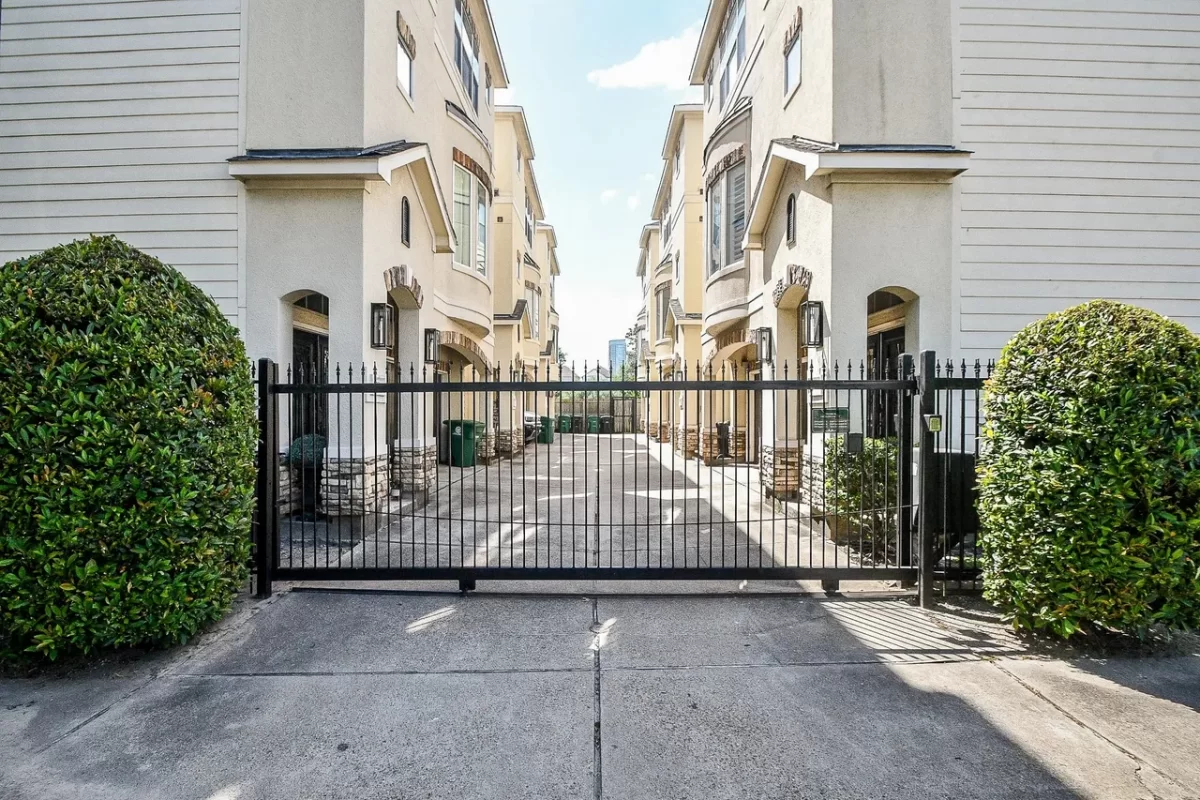 3BR House for Sale in Houston, TX