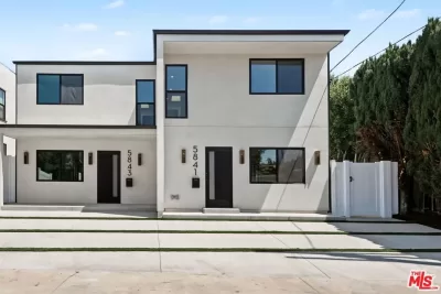 2BR Townhouse for Rent in Los Angeles, CA