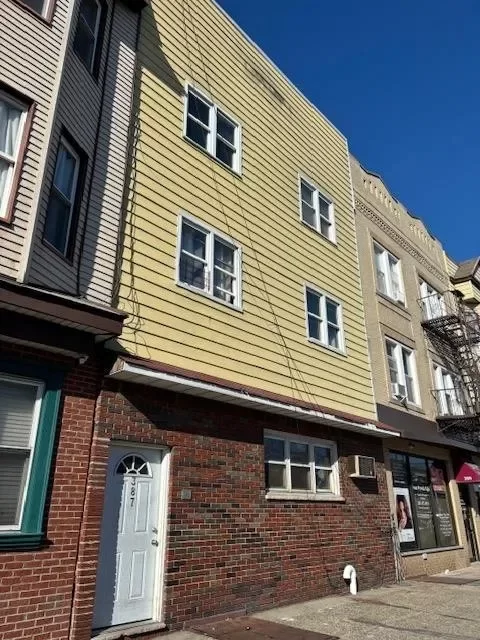 2BR Multi-Family for Rent in Bayonne, NJ