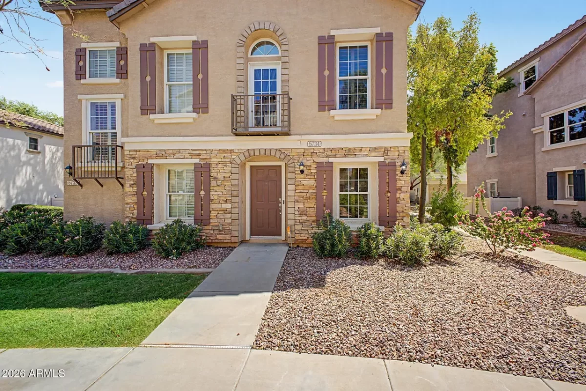 2BR House for Sale in Phoenix, AZ