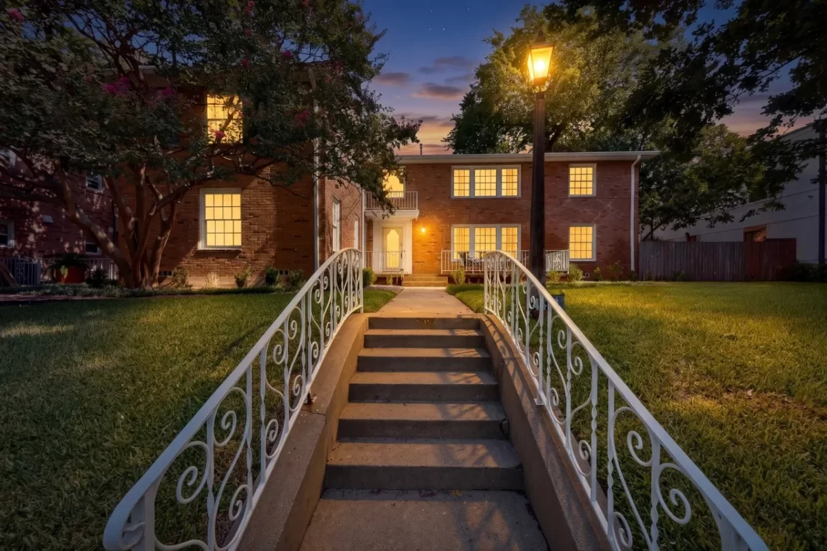 2BR Condo for Sale in Highland Park, TX
