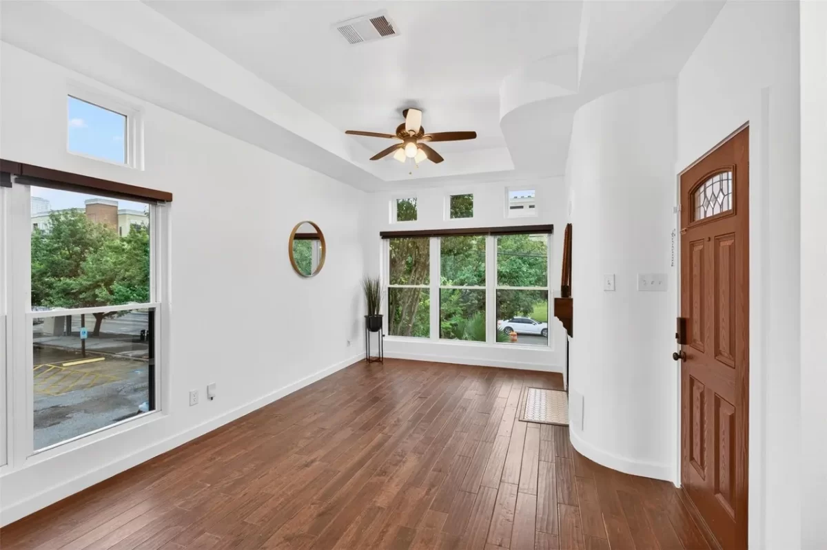 2BR Townhouse for Sale in Houston, TX
