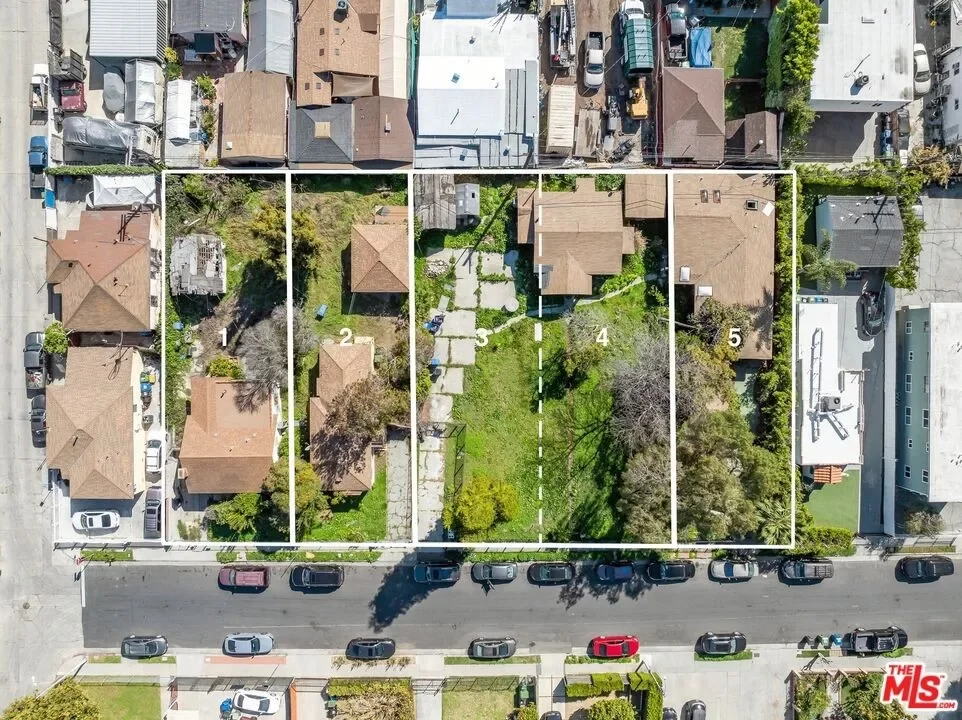 2BR House for Sale in Los Angeles, CA