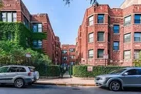 2BR House for Rent in Chicago, IL