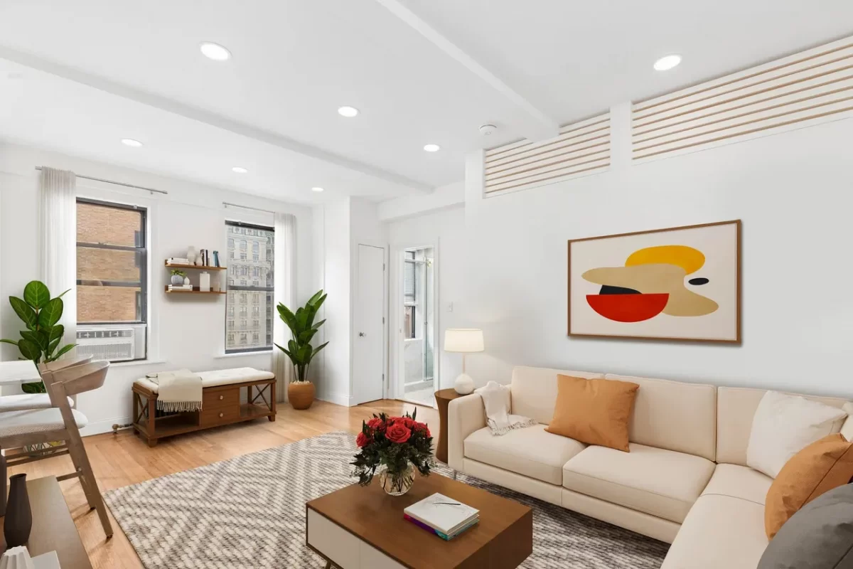 Condo for Sale in Manhattan, NY