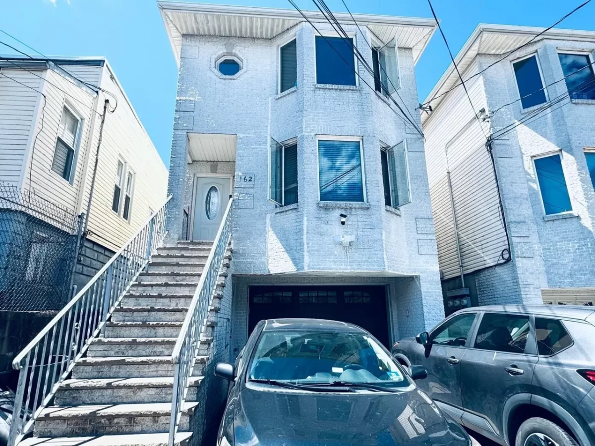 3BR Multi-Family for Rent in Bayonne, NJ